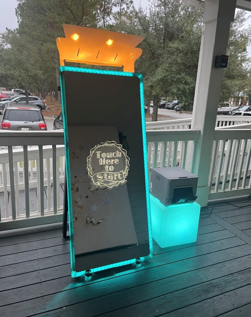 photo booth outdoor wedding